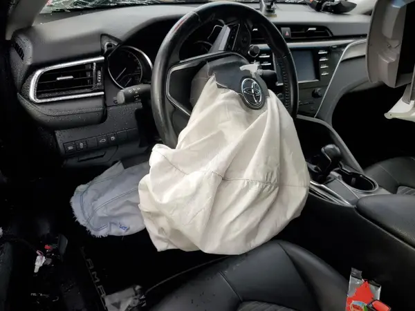 JTNB11HK4J3068945 2018 TOYOTA CAMRY - Image 8