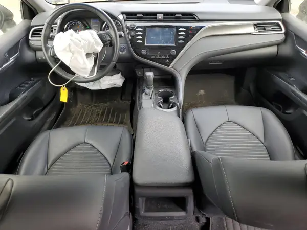 JTNB11HK5J3000329 2018 TOYOTA CAMRY - Image 8