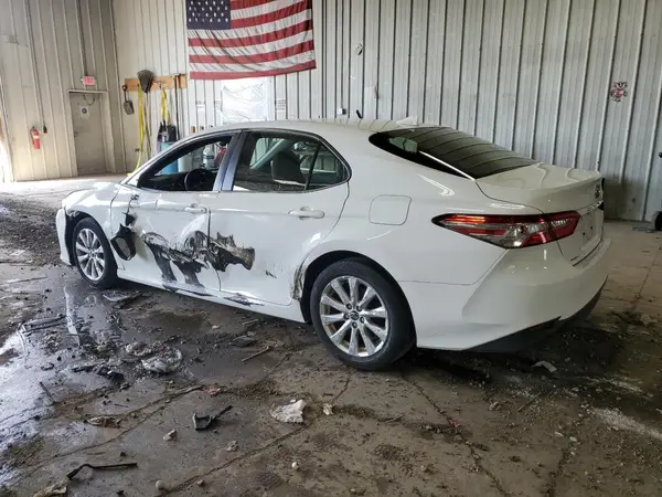 JTNB11HK5J3000430 2018 TOYOTA CAMRY - Image 2
