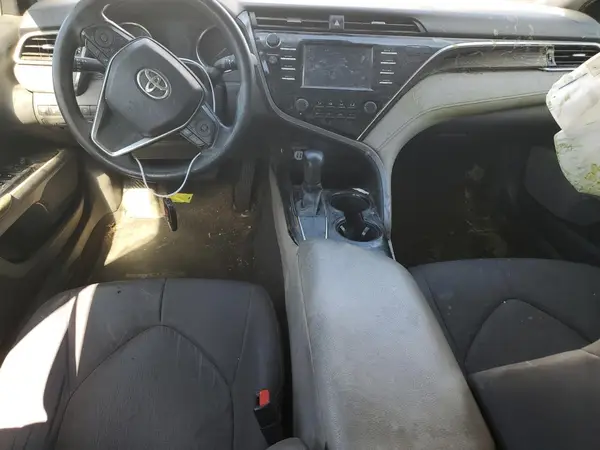 JTNB11HK5J3002372 2018 TOYOTA CAMRY - Image 8