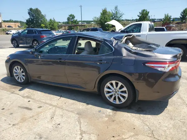 JTNB11HK5J3003571 2018 TOYOTA CAMRY - Image 2
