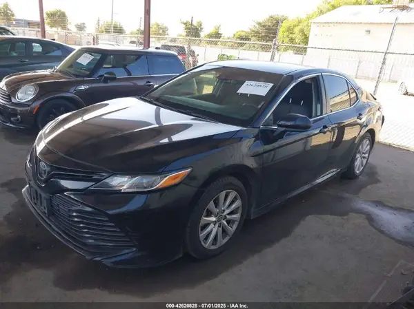 JTNB11HK5J3004221 2018 TOYOTA CAMRY - Image 2