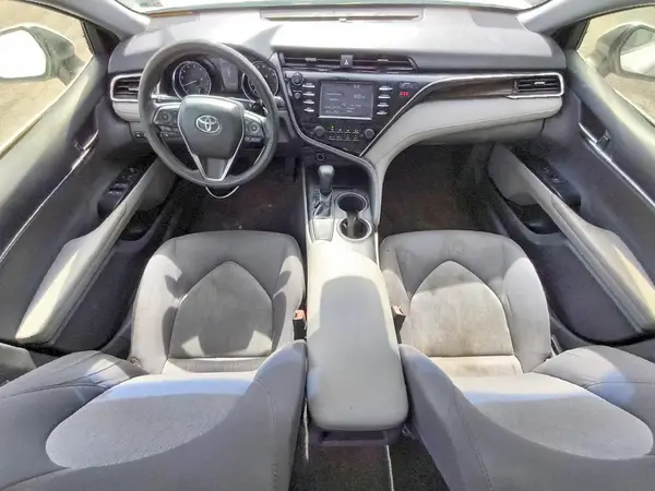 JTNB11HK5J3004428 2018 TOYOTA CAMRY - Image 8