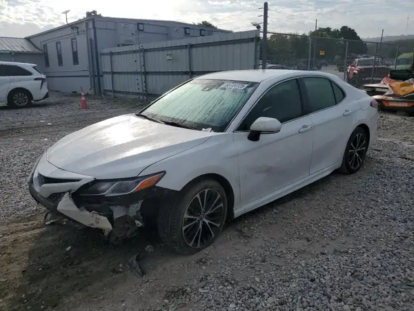 JTNB11HK5J3008463 2018 TOYOTA CAMRY - Image 1