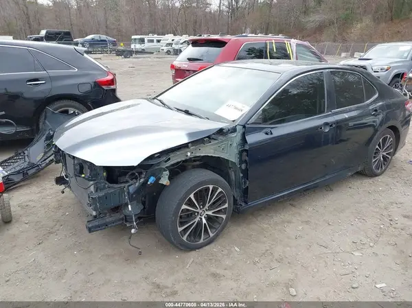 JTNB11HK5J3010858 2018 TOYOTA CAMRY - Image 2