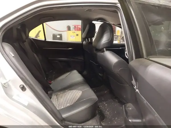 JTNB11HK5J3011685 2018 TOYOTA CAMRY - Image 8