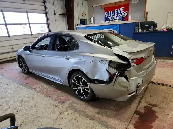 JTNB11HK5J3012061 2018 TOYOTA CAMRY - Image 2