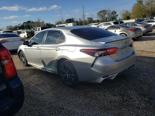 JTNB11HK5J3012173 2018 TOYOTA CAMRY - Image 2