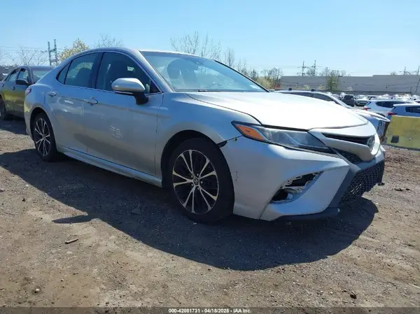 JTNB11HK5J3014750 2018 TOYOTA CAMRY - Image 1