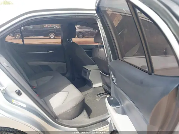 JTNB11HK5J3015218 2018 TOYOTA CAMRY - Image 8