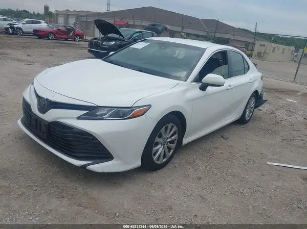 JTNB11HK5J3016370 2018 TOYOTA CAMRY - Image 2
