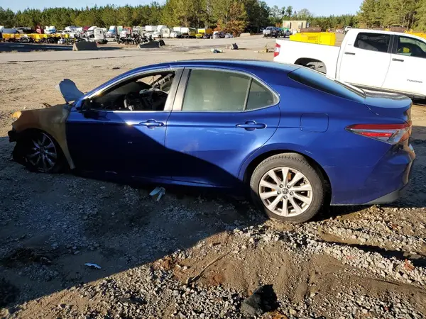 JTNB11HK5J3017955 2018 TOYOTA CAMRY - Image 2