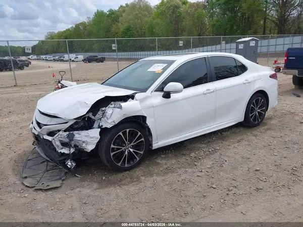 JTNB11HK5J3020659 2018 TOYOTA CAMRY - Image 2