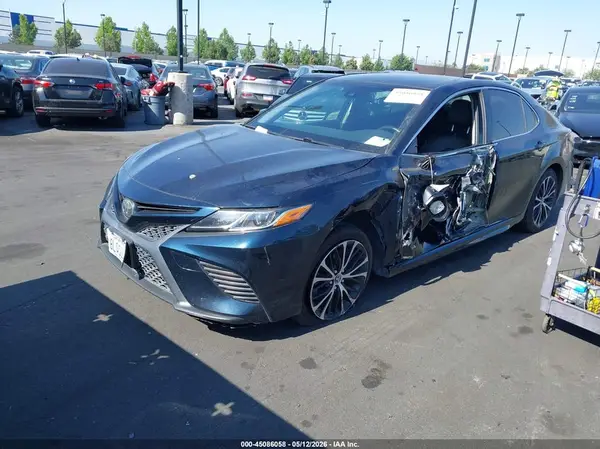 JTNB11HK5J3022444 2018 TOYOTA CAMRY - Image 2