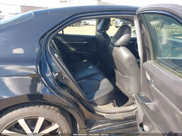 JTNB11HK5J3023920 2018 TOYOTA CAMRY - Image 8