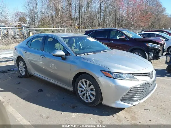 JTNB11HK5J3025411 2018 TOYOTA CAMRY - Image 1