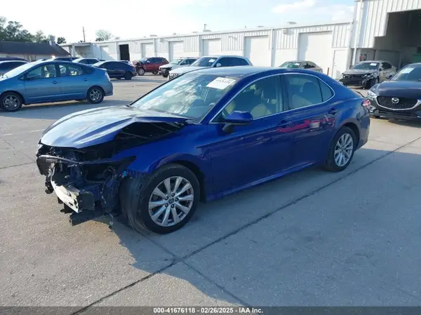 JTNB11HK5J3031421 2018 TOYOTA CAMRY - Image 2