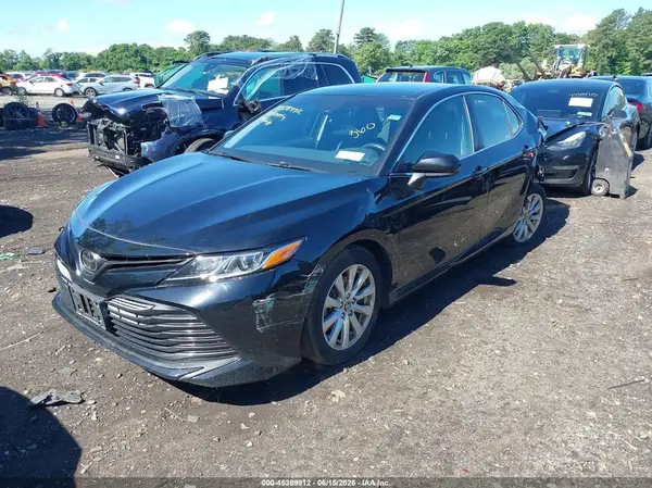 JTNB11HK5J3031760 2018 TOYOTA CAMRY - Image 2