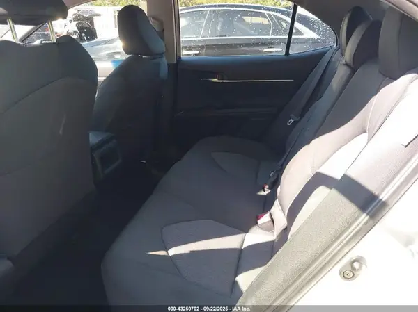 JTNB11HK5J3031807 2018 TOYOTA CAMRY - Image 8