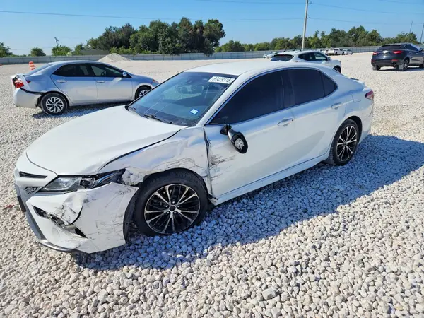 JTNB11HK5J3032293 2018 TOYOTA CAMRY - Image 1