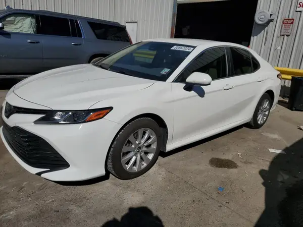 JTNB11HK5J3033363 2018 TOYOTA CAMRY - Image 1