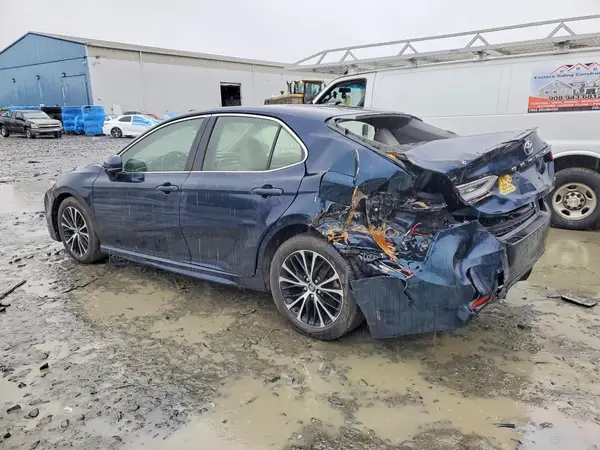 JTNB11HK5J3034481 2018 TOYOTA CAMRY - Image 2
