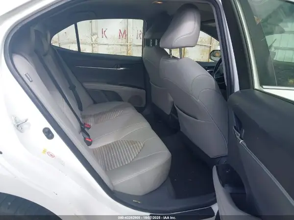 JTNB11HK5J3034674 2018 TOYOTA CAMRY - Image 8