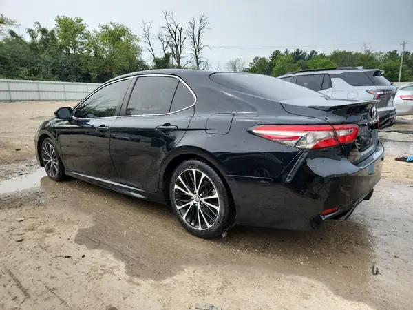 JTNB11HK5J3034710 2018 TOYOTA CAMRY - Image 2