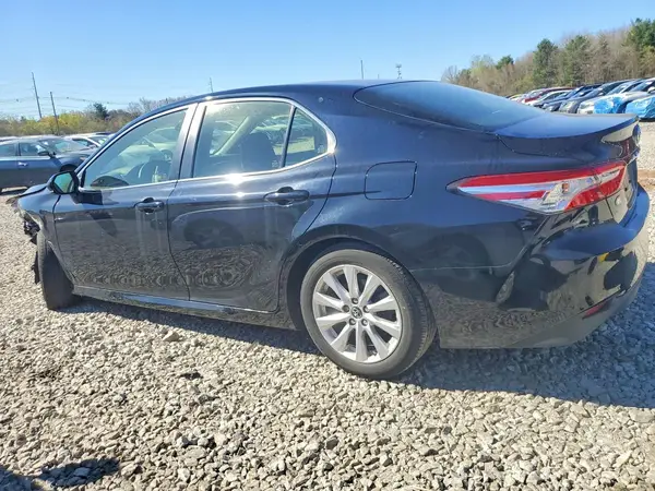 JTNB11HK5J3035307 2018 TOYOTA CAMRY - Image 2