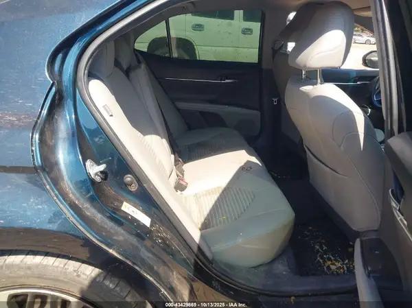 JTNB11HK5J3035615 2018 TOYOTA CAMRY - Image 8