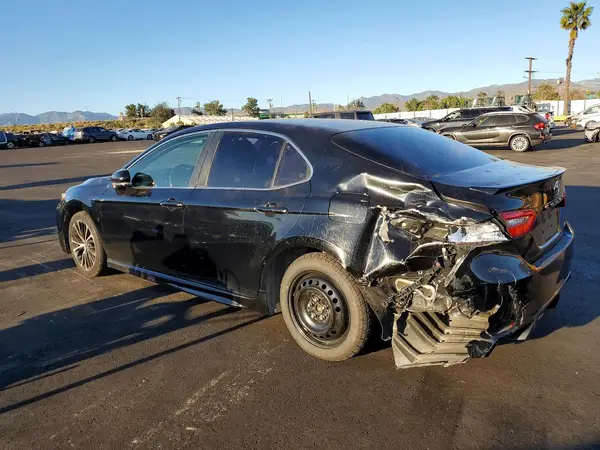 JTNB11HK5J3038563 2018 TOYOTA CAMRY - Image 2