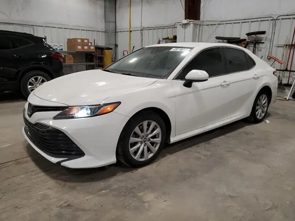 JTNB11HK5J3039647 2018 TOYOTA CAMRY - Image 1