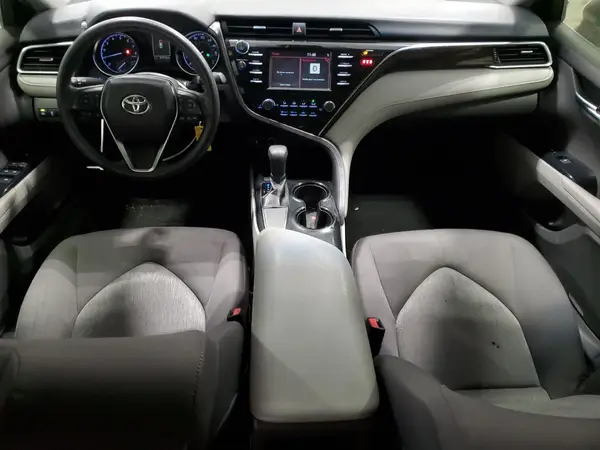 JTNB11HK5J3039647 2018 TOYOTA CAMRY - Image 8