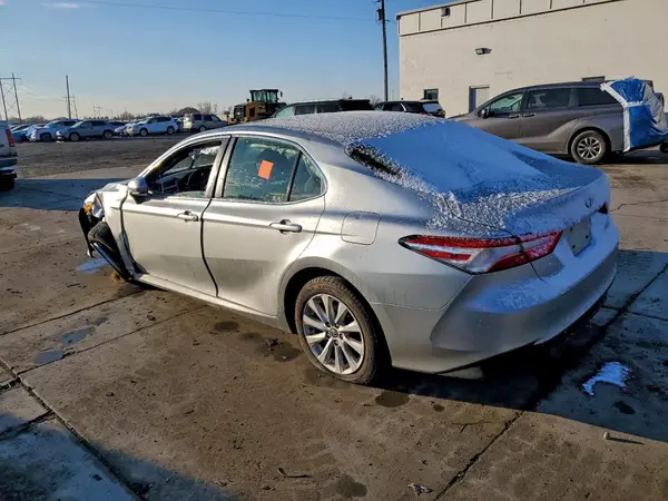 JTNB11HK5J3041673 2018 TOYOTA CAMRY - Image 2