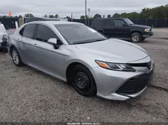 JTNB11HK5J3042581 2018 TOYOTA CAMRY