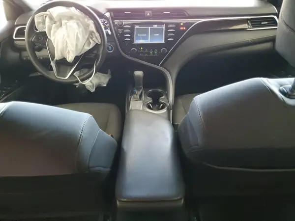 JTNB11HK5J3042984 2018 TOYOTA CAMRY - Image 8