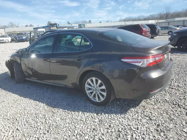 JTNB11HK5J3045237 2018 TOYOTA CAMRY - Image 2