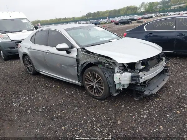 JTNB11HK5J3047778 2018 TOYOTA CAMRY - Image 1