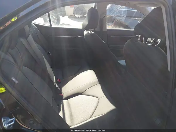 JTNB11HK5J3047943 2018 TOYOTA CAMRY - Image 8