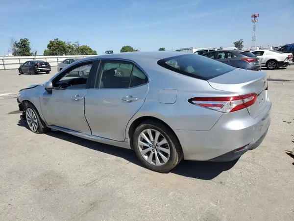 JTNB11HK5J3048123 2018 TOYOTA CAMRY - Image 2