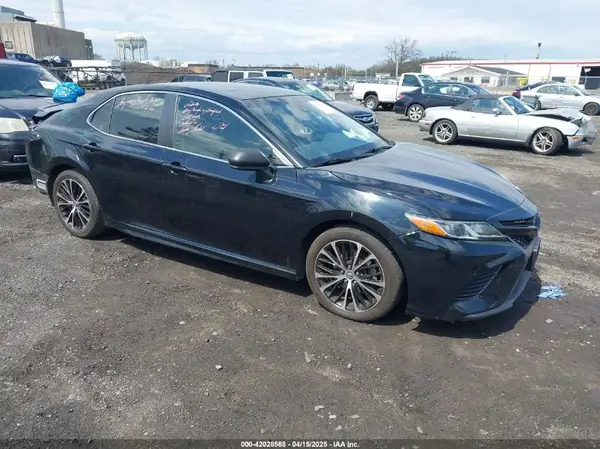 JTNB11HK5J3048655 2018 TOYOTA CAMRY - Image 1