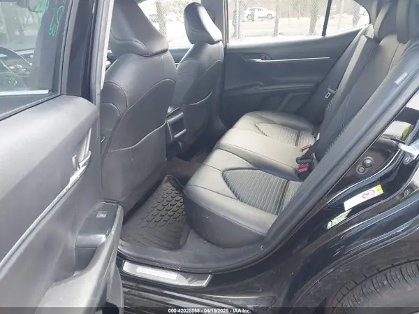 JTNB11HK5J3048655 2018 TOYOTA CAMRY - Image 8