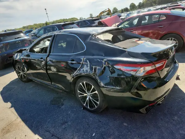 JTNB11HK5J3050874 2018 TOYOTA CAMRY - Image 2