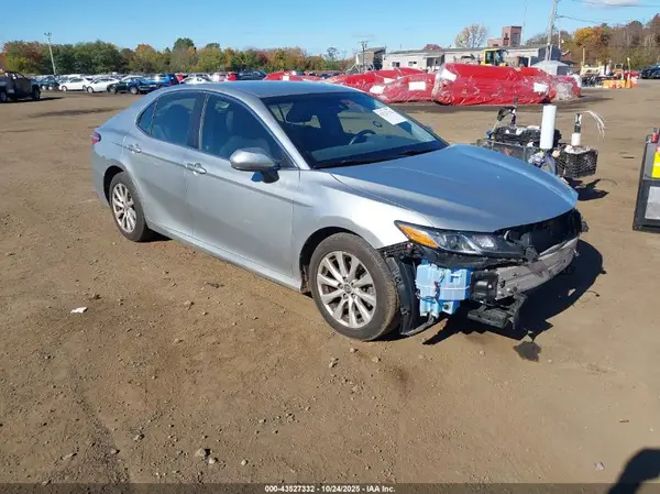 JTNB11HK5J3051071 2018 TOYOTA CAMRY - Image 1