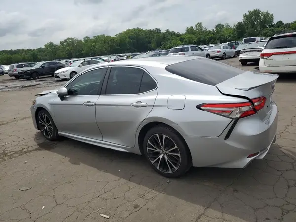 JTNB11HK5J3051202 2018 TOYOTA CAMRY - Image 2