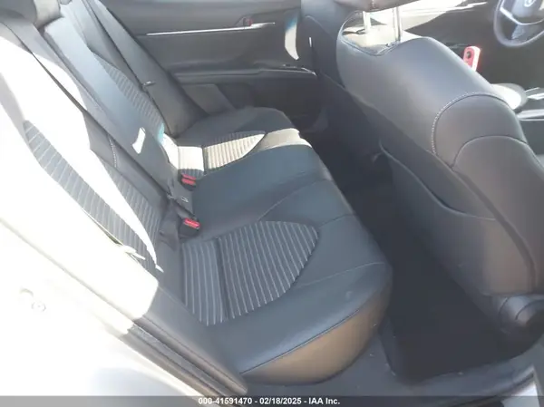 JTNB11HK5J3051698 2018 TOYOTA CAMRY - Image 8