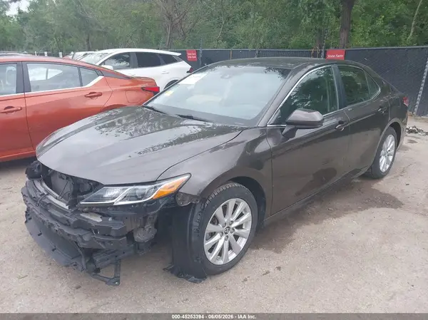 JTNB11HK5J3068209 2018 TOYOTA CAMRY - Image 2