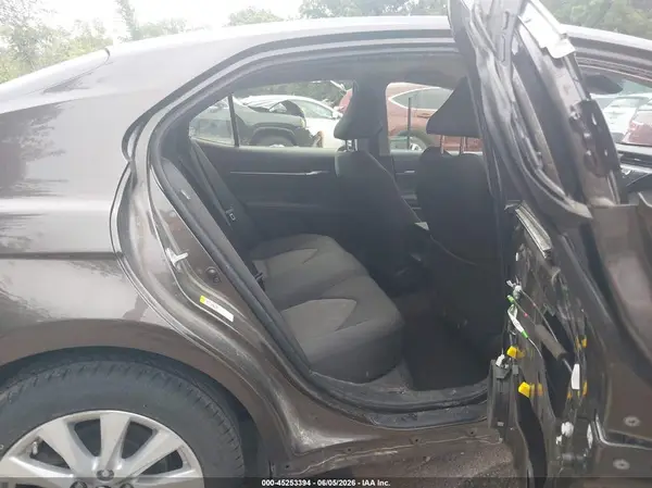 JTNB11HK5J3068209 2018 TOYOTA CAMRY - Image 8