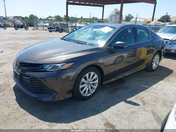 JTNB11HK5K3080376 2019 TOYOTA CAMRY - Image 2