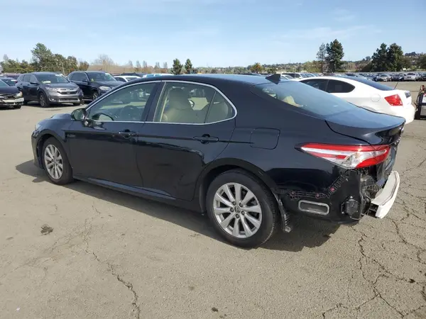 JTNB11HK6J3000520 2018 TOYOTA CAMRY - Image 2
